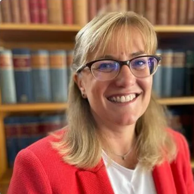Kathryn Ferris from Wallace Robinson & Morgan